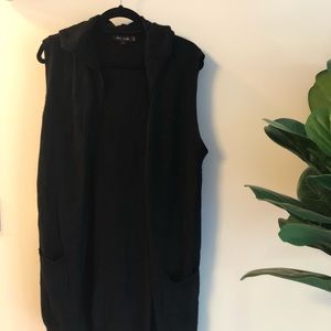 Love Tree Hooded Sleeveless Sweater - Size M